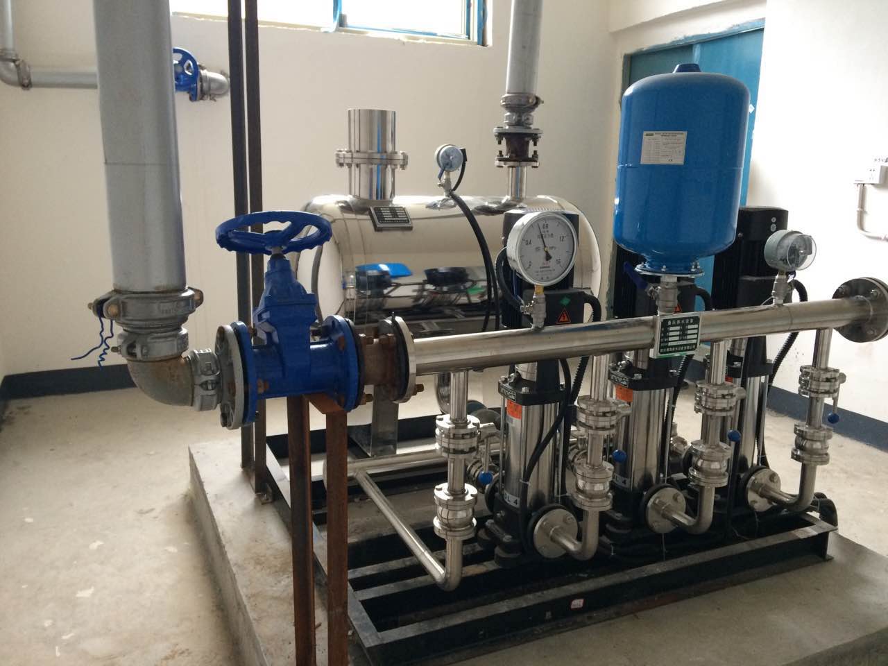 小區(qū)二次供水設(shè)備|無負(fù)壓供水設(shè)備